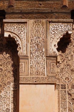 Avlu, Ali Ben Youssef Madrasa, M, mimari detaylar