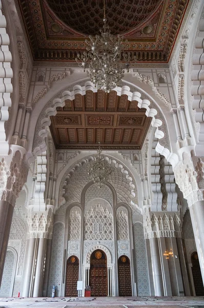 Hassan II Mesquita abóbada interior em Casablanca, Marrocos . — Fotografia de Stock