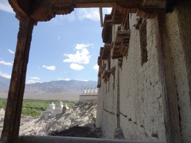 Oly Shey Palace Manastırı yakınındaki Leh Ladakh, Hindistan 