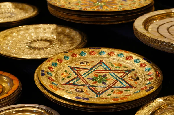 Традиционные ремесла (тарелка) в Медине Фес — стоковое фото