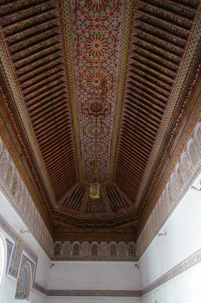Belos detalhes do Palácio da Bahia em Marrakech, Marrocos . — Fotografia de Stock