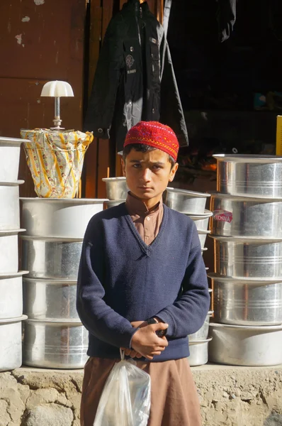 Pakistańska chłopak sobie tradycyjną odzież, Pakistan. — Zdjęcie stockowe