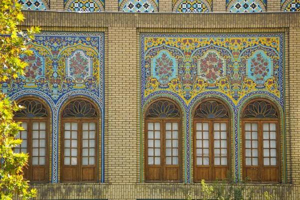 Hermoso edificio en el Palacio de Golestán, Teherán, Irán . — Foto de Stock