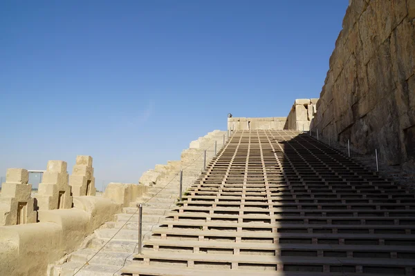 Terasa schodiště staré město Persepolis, Írán. — Stock fotografie