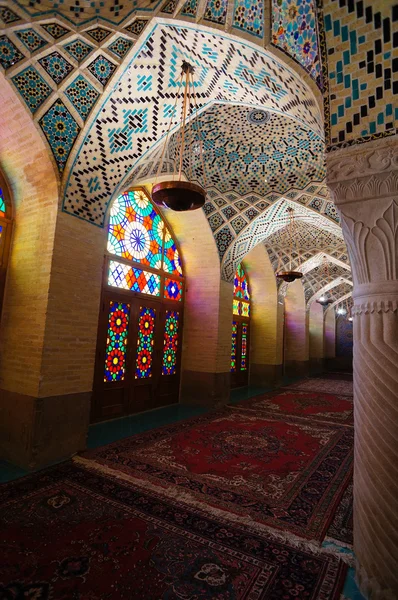 Mesquita de Nasir al-Mulk em Shiraz, Irão . — Fotografia de Stock