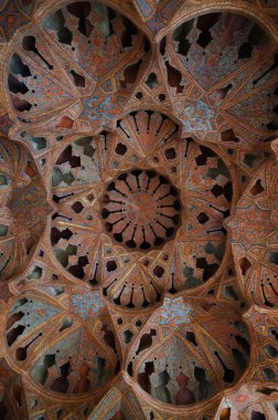 Ali Qapu Sarayı Isfahan, İran'ın güzel tavan.