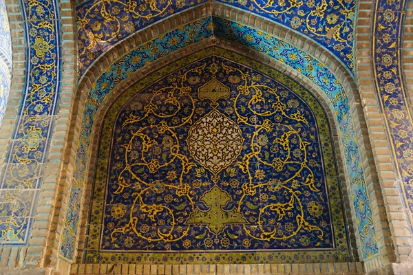 Krásný interiér imám mešity v Isfahan, Írán. — Stock fotografie