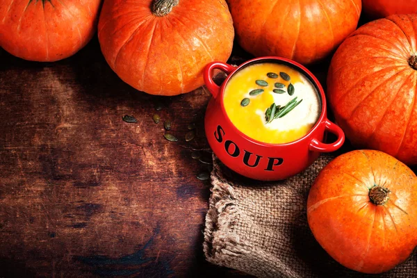 Ciotola di zuppa di zucca — Foto Stock