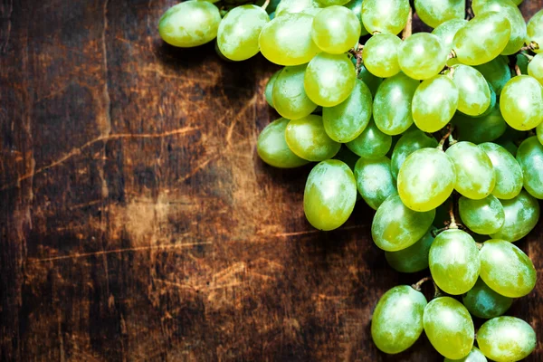 Fresh white grapes — Stock Photo, Image