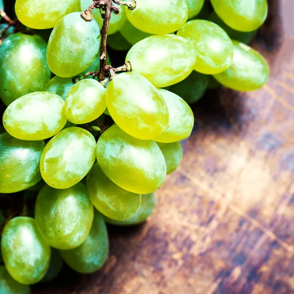 Green grape, country rustic style — Stock Photo, Image