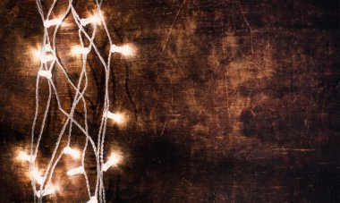  Neşeli Noel ışıkları çelenk