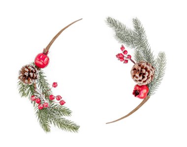Noel kompozisyonu. Firavun ağacı dalları ve kırmızı meyveler. Noel arkaplanı. Düz yerde, üst tarafta. Boşluğu Kopyala