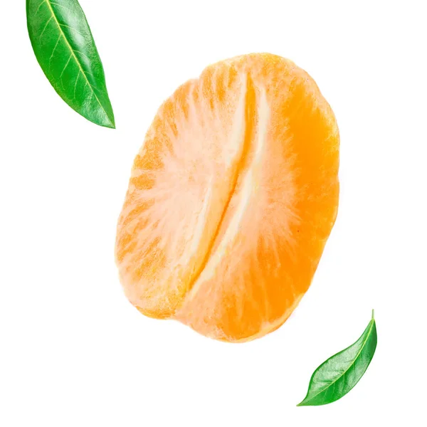 Creative Layout Tangerine Clementine Mandarines Slice Green Leaves Isolated White — Stock Photo, Image