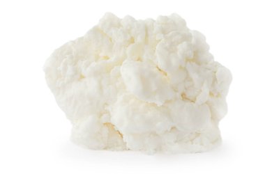 Beyaz arka planda izole edilmiş süzme peynir. Yüksek proteinli günlük ürünleri