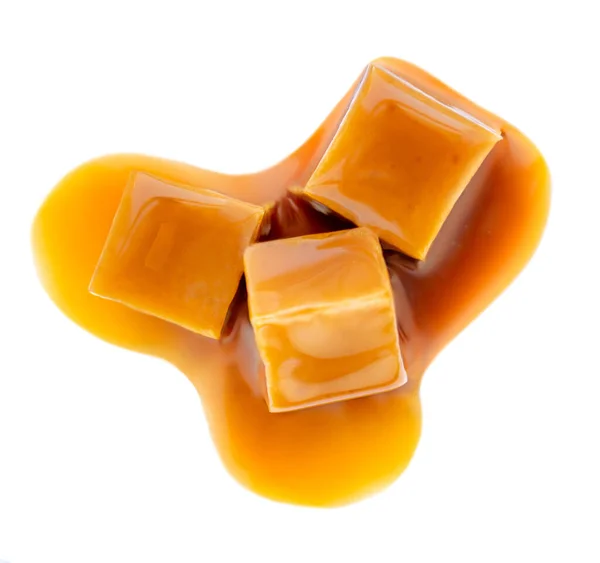 Dulces Caramelo Con Salsa Dulce Caramelo Aislados Sobre Fondo Blanco — Foto de Stock