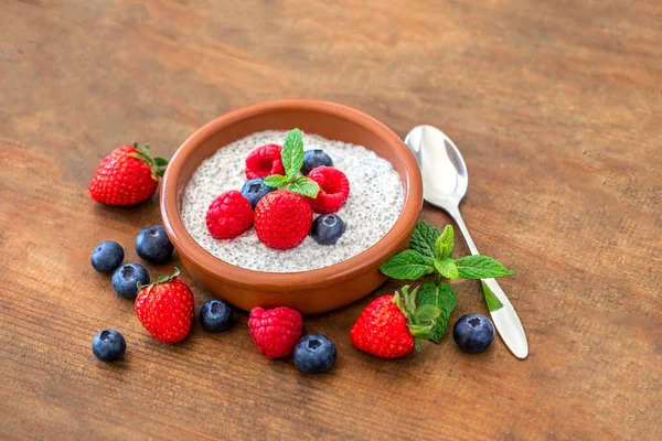 Chia Seed Pudding Made Fruits Fresh Berries Wood Background Chia — Stock Photo, Image