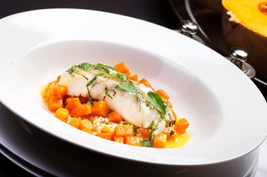 Kurutulmuş tarak, süslenmiş kabak