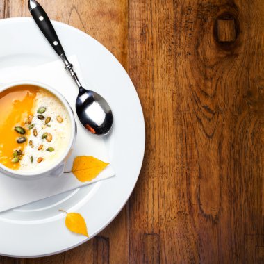 Kremalı balkabağı çorbası.