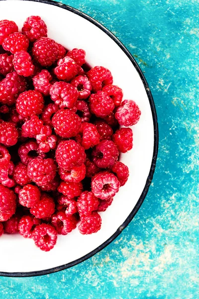 Fresh Red Ripe raspberries — Stock Photo, Image