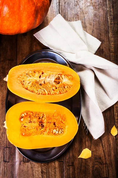 Autumn pumpkin on wooden table — Stock Photo, Image