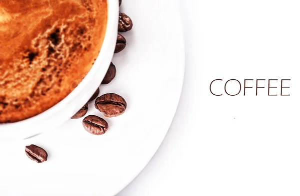 Koffiecup en gebrande koffiebonen — Stockfoto