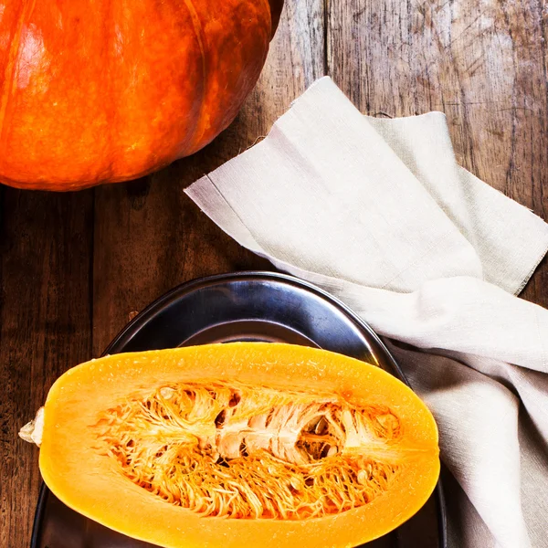 Autumn pumpkins on table — Stock Photo, Image