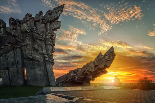 Pomnik na zachodzie słońca — Zdjęcie stockowe