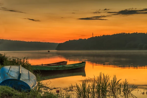 Boat at sunset — Stock Photo, Image