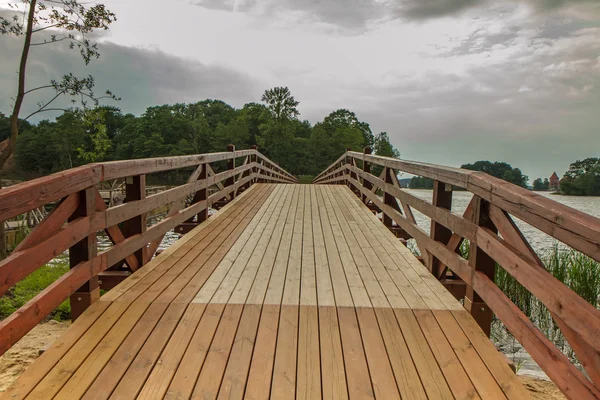 Bridge across the lake — Stock Photo, Image