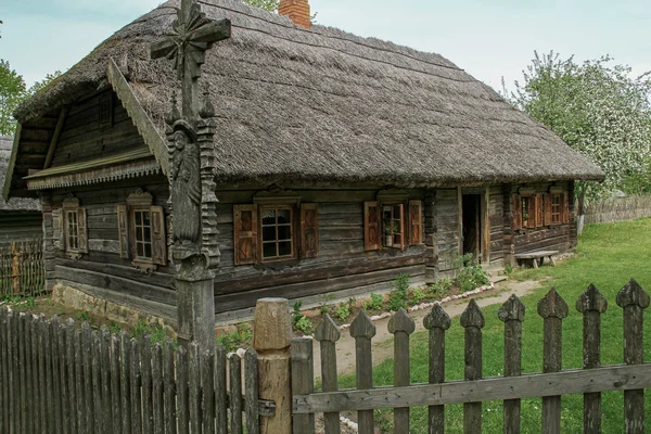 Ahnenhaus aus Holz — Stockfoto