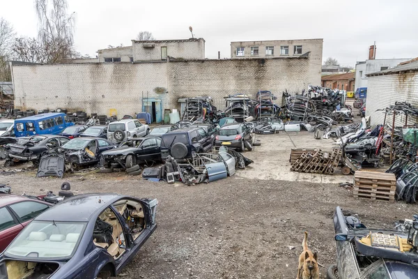 Crushed cars — Stock Photo, Image