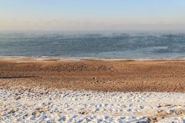 Mar en invierno —  Fotos de Stock