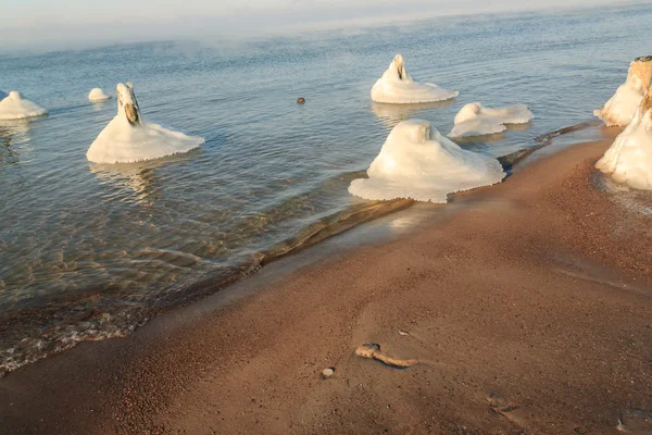 Icy piles — Stock Photo, Image