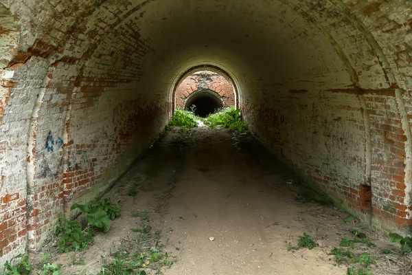 The tunnel in an abandoned fort — Stock Photo, Image