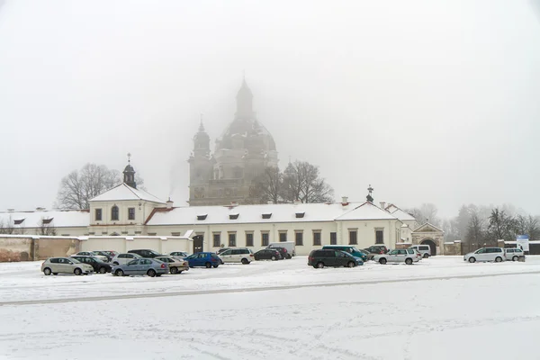 Kaunas yakınındaki eski manastır — Stok fotoğraf