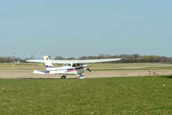 Spor uçak uçuş hazırlanılıyor