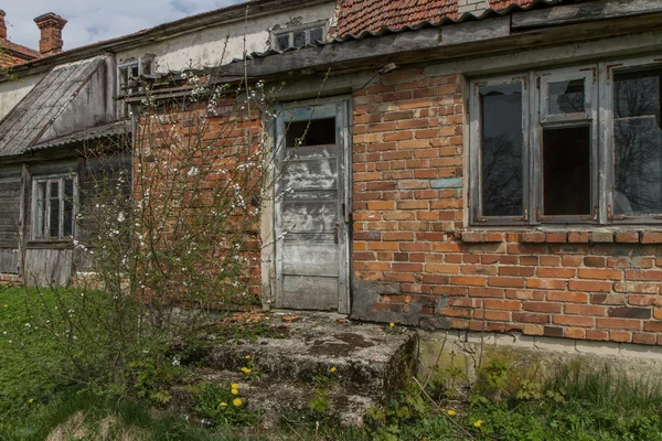 Deur in oud herenhuis gebouw — Stockfoto