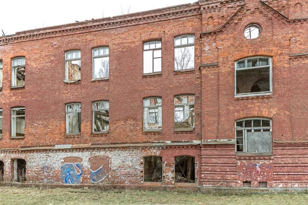 Fallfärdiga baracker — Stockfoto