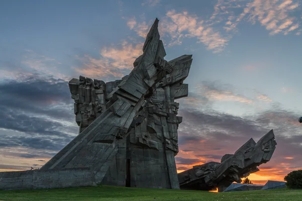 Monument in avond — Stockfoto