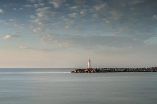 Röda solnedgången i havet — Stockfoto