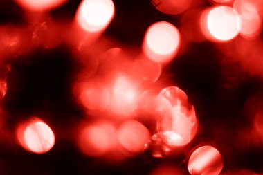 Bulanık ışıklar kırmızı arka plan. Yumuşak ışık ile soyut bokeh. Moda rengi
