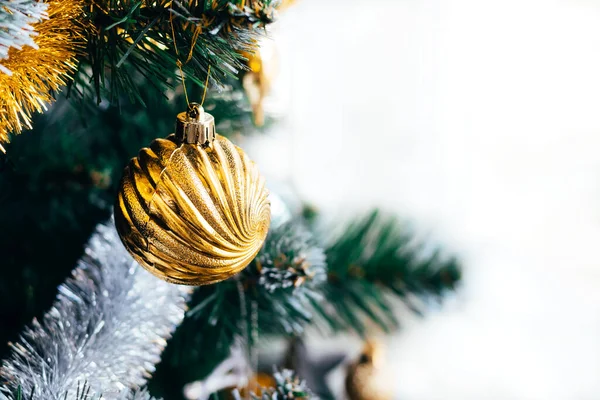 Golden Ball Decorated Christmas Tree White Copy Space Selective Focus — Stock Photo, Image