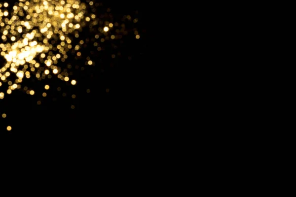 Złote Rozmazane Światła Bokeh Czarnym Tle Błyszczące Gwiazdki Świętowanie Nakładka — Zdjęcie stockowe