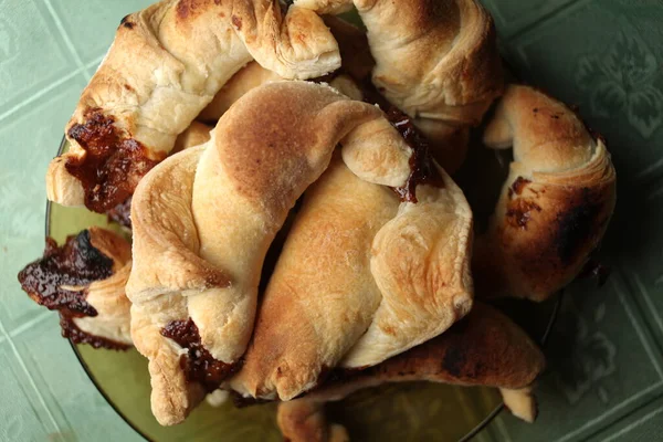 Croissants Chocolat Sucré Accent Sélectif Sur Vieux Fond Vintage Croissants — Photo