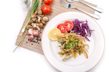 Kızarmış balık ve chili sos