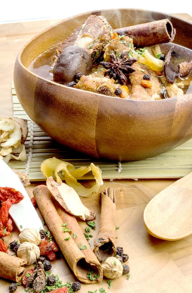 泰国炖猪肉和草药汤, — 图库照片