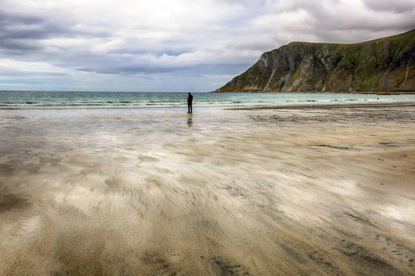 Flakstad Písečná Pláž Nachází Norských Ostrovech Lofoten Populární Místo Pro — Stock fotografie