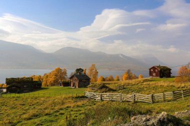 Gjevilvatnet, Norveç 10 / 03 / 2020 Hint yazı Norveç Gjevilvatnet Gölü 'nde 