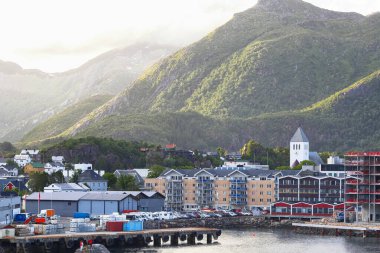 Norveç 'in Lofoten adalarında yer alan Svolvaer kentinin şehir sınırı 