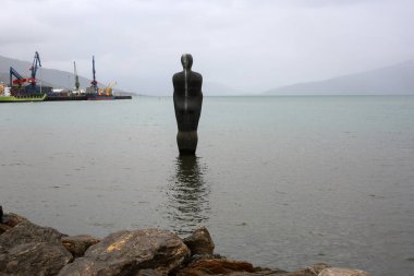 Mo i Rana, Norveç 07 / 23 / 2020 Sculture Havmannen Norveç 'in Mo i Rana kentindeki Fjordpromenade' de 
